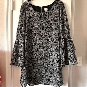 BLACK FLORAL PRINT BOHO DRESS